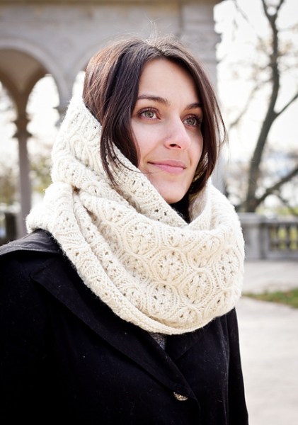 Cabernet Infinity Scarf - aran