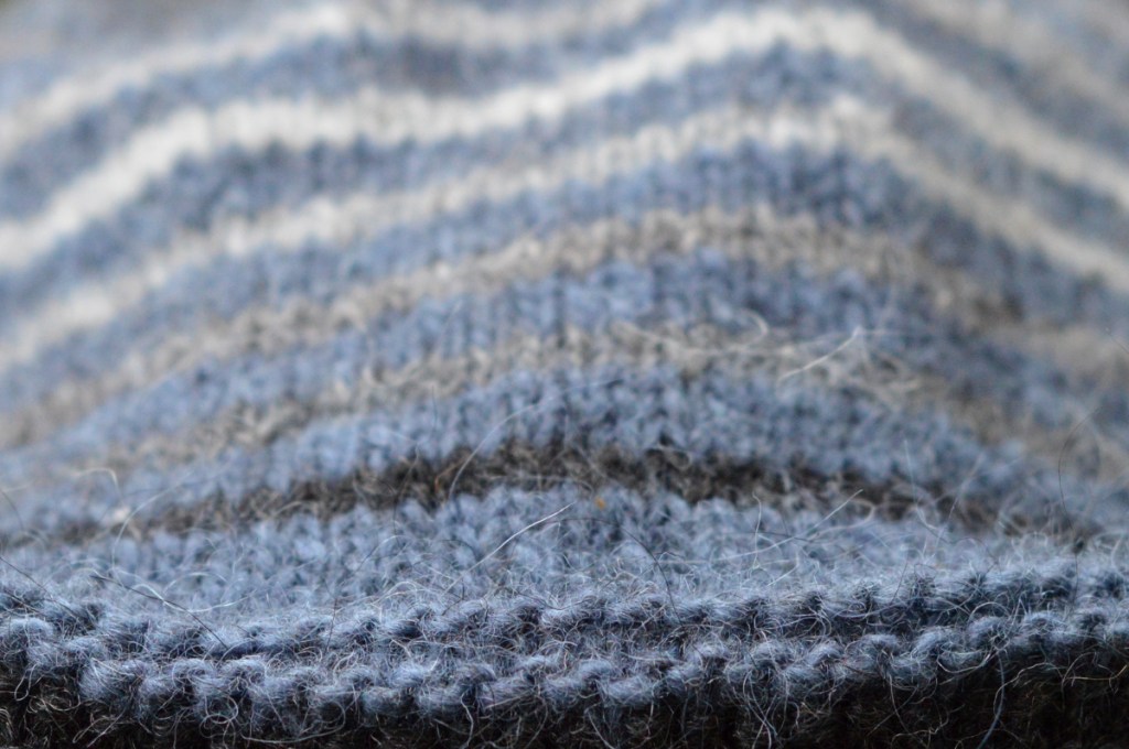 thecusserknits | lining stripes