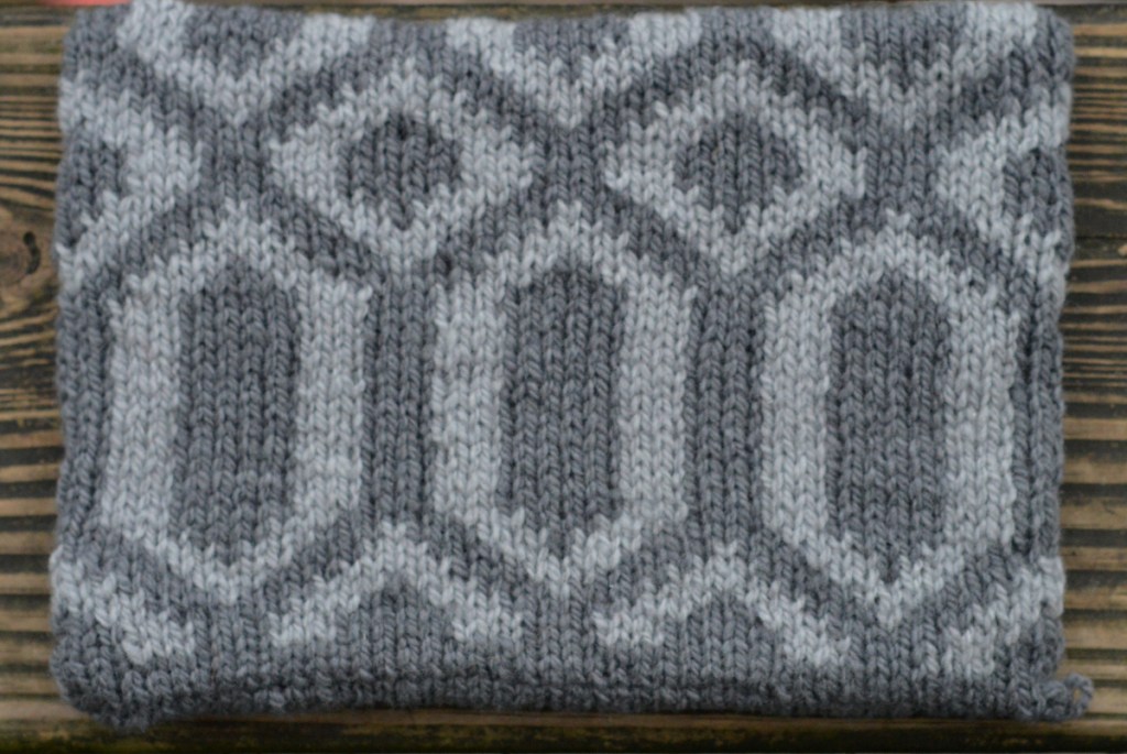 Ready Steady Go swatch 1 | thecusserknits.com