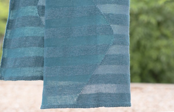 Fauxtarsia Wave detail photo showing colour and texture contrast.